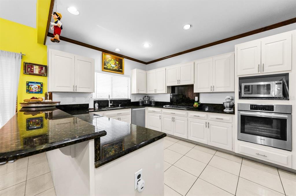 Seminole, Florida, 33777, United States, 4 Bedrooms Bedrooms, ,4 BathroomsBathrooms,Residential,For Sale,1933649