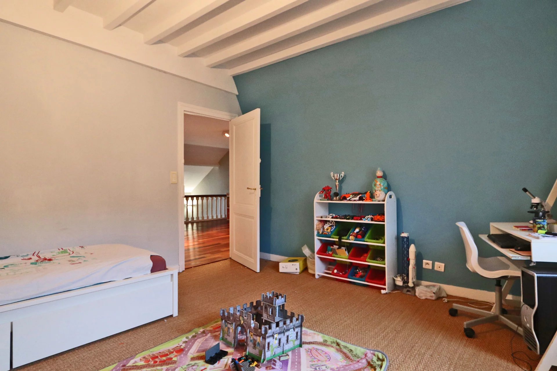 Bergerac, New Aquitaine, 24100, FR, 9 Bedrooms Bedrooms, ,5 BathroomsBathrooms,Residential,For Sale,1995621