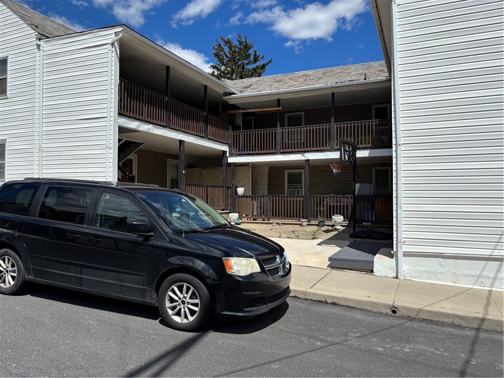 Pen Argyl Boro, Pennsylvania, 18072, United States, 16 Bedrooms Bedrooms, ,8 BathroomsBathrooms,Residential,For Sale,2048529