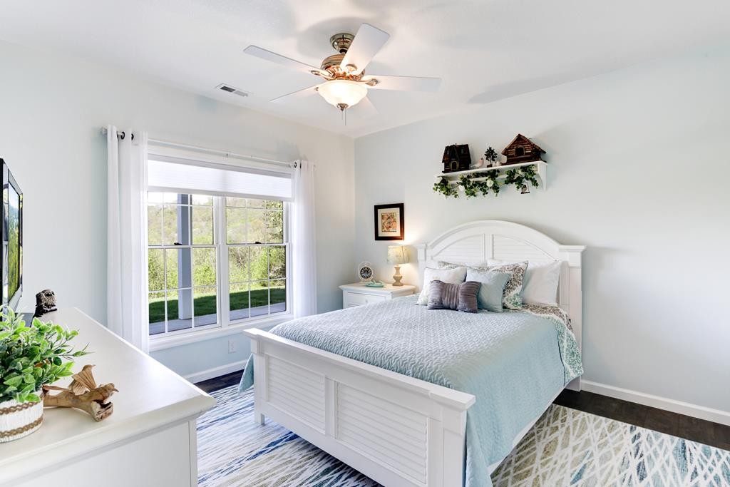 Warne, North Carolina, 28909, United States, 3 Bedrooms Bedrooms, ,3 BathroomsBathrooms,Residential,For Sale,1878165