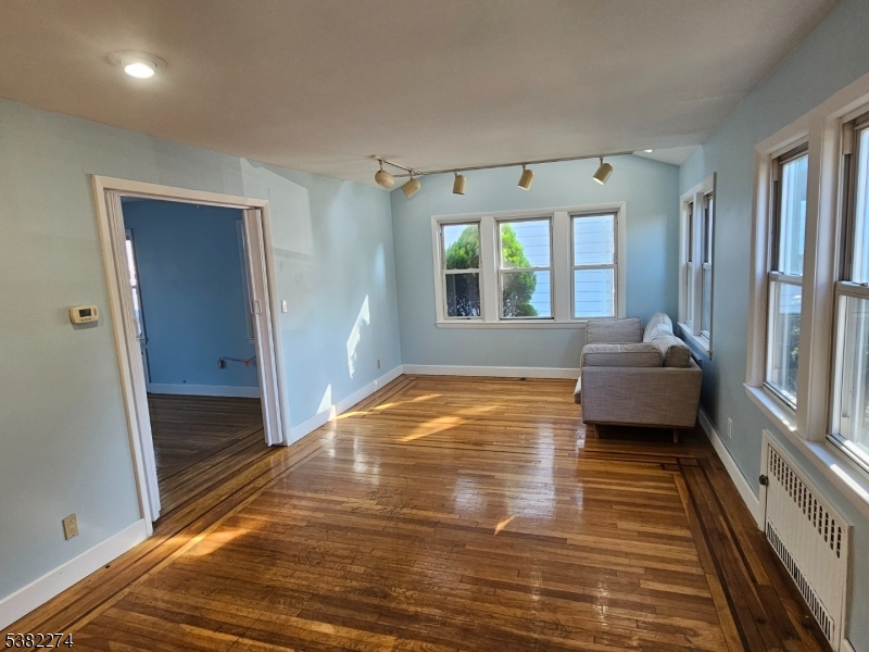 Union Twp., New Jersey, 07083, United States, 3 Bedrooms Bedrooms, ,2 BathroomsBathrooms,Residential,For Sale,1938987