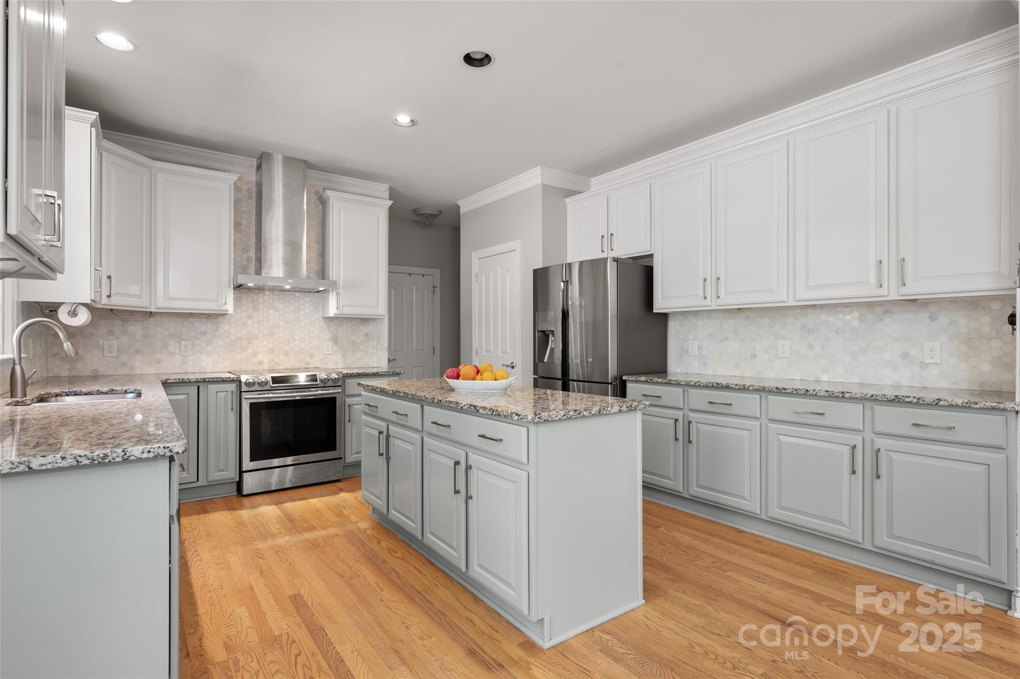 Matthews, North Carolina, 28104, United States, 4 Bedrooms Bedrooms, ,4 BathroomsBathrooms,Residential,For Sale,1989283