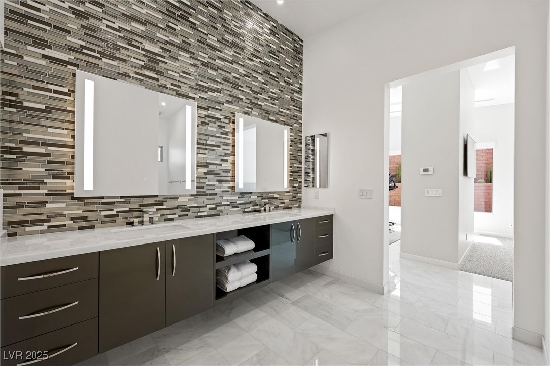 Las Vegas, Nevada, 89135, United States, 3 Bedrooms Bedrooms, ,4 BathroomsBathrooms,Residential,For Sale,1993363