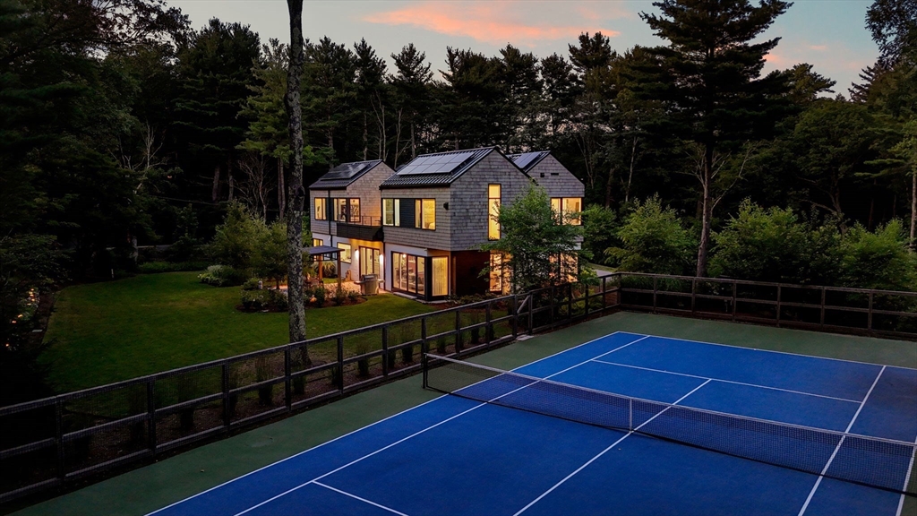 Weston, Massachusetts, 02493, United States, 6 Bedrooms Bedrooms, ,8 BathroomsBathrooms,Residential,For Sale,1946970