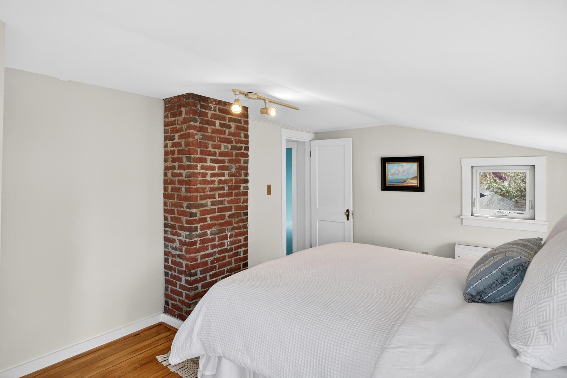  5 Pleasant Street, Dennis Port, MA, 02639 - 物件實景