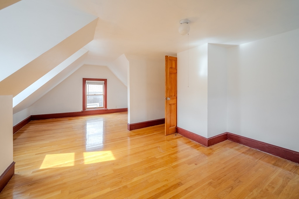Somerville, Massachusetts, 02145, United States, 4 Bedrooms Bedrooms, ,2 BathroomsBathrooms,Residential,For Sale,1950845