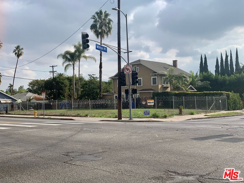 Los Angeles, California, 90004, United States, ,Land,For Sale,1777048