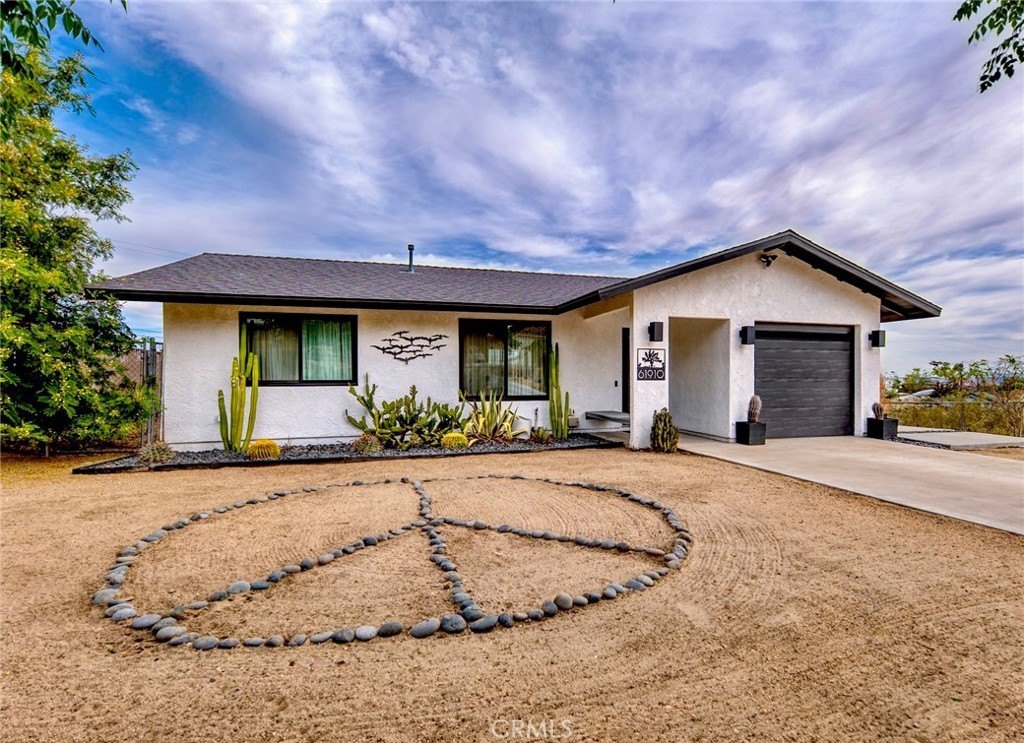 Sunburst Cir, Joshua Tree, CA 92252
