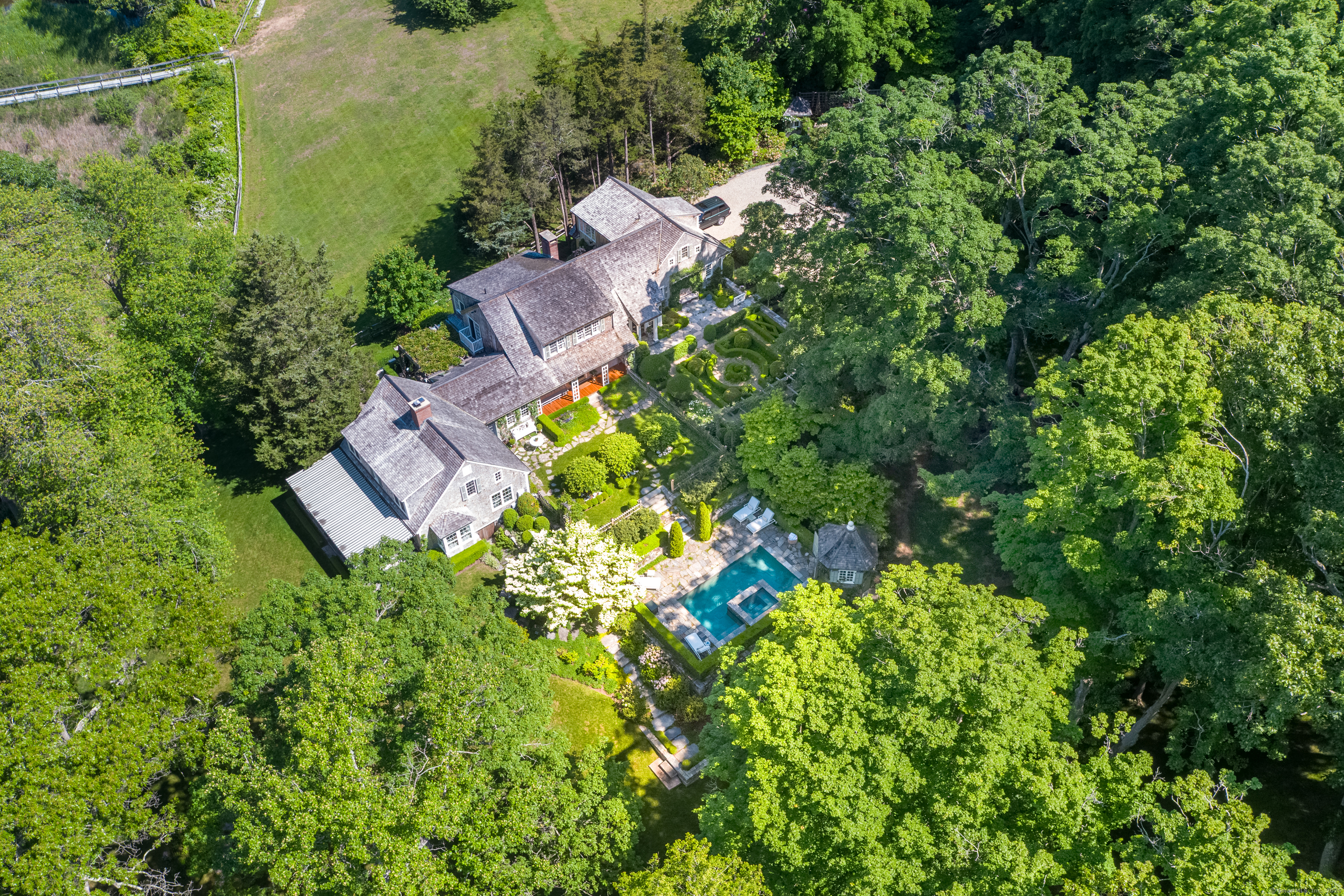  ?River Knoll? A Captivating Home Overlooking the Ct. River - 物件實景