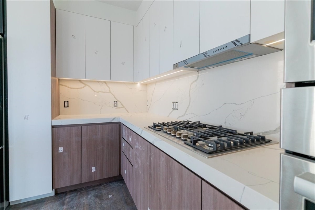 Boston, Massachusetts, 02125, United States, 4 Bedrooms Bedrooms, ,3 BathroomsBathrooms,Residential,For Sale,1975073