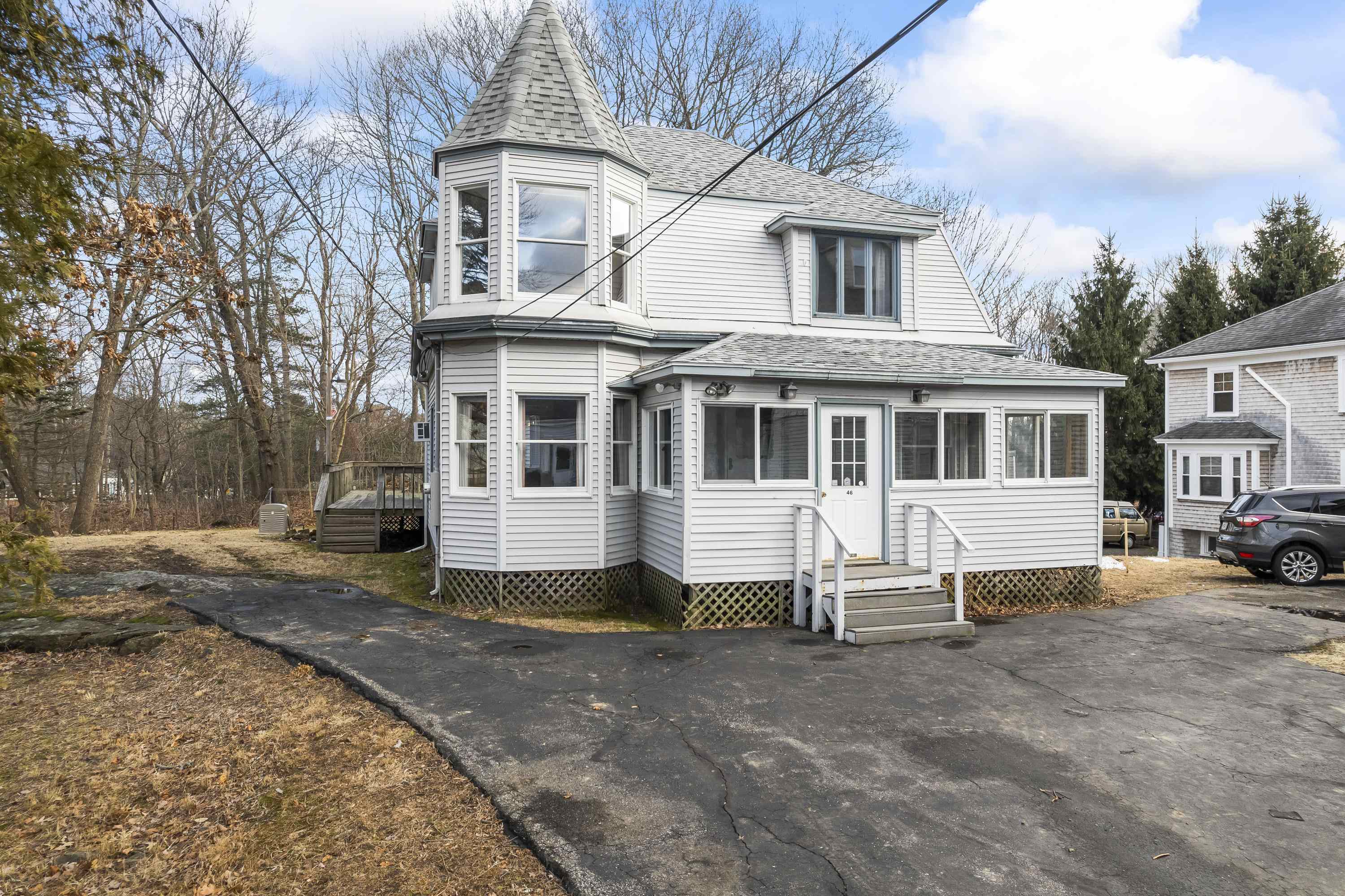 Kittery, Maine, 03904, United States, 5 Bedrooms Bedrooms, ,2 BathroomsBathrooms,Residential,For Sale,1924393