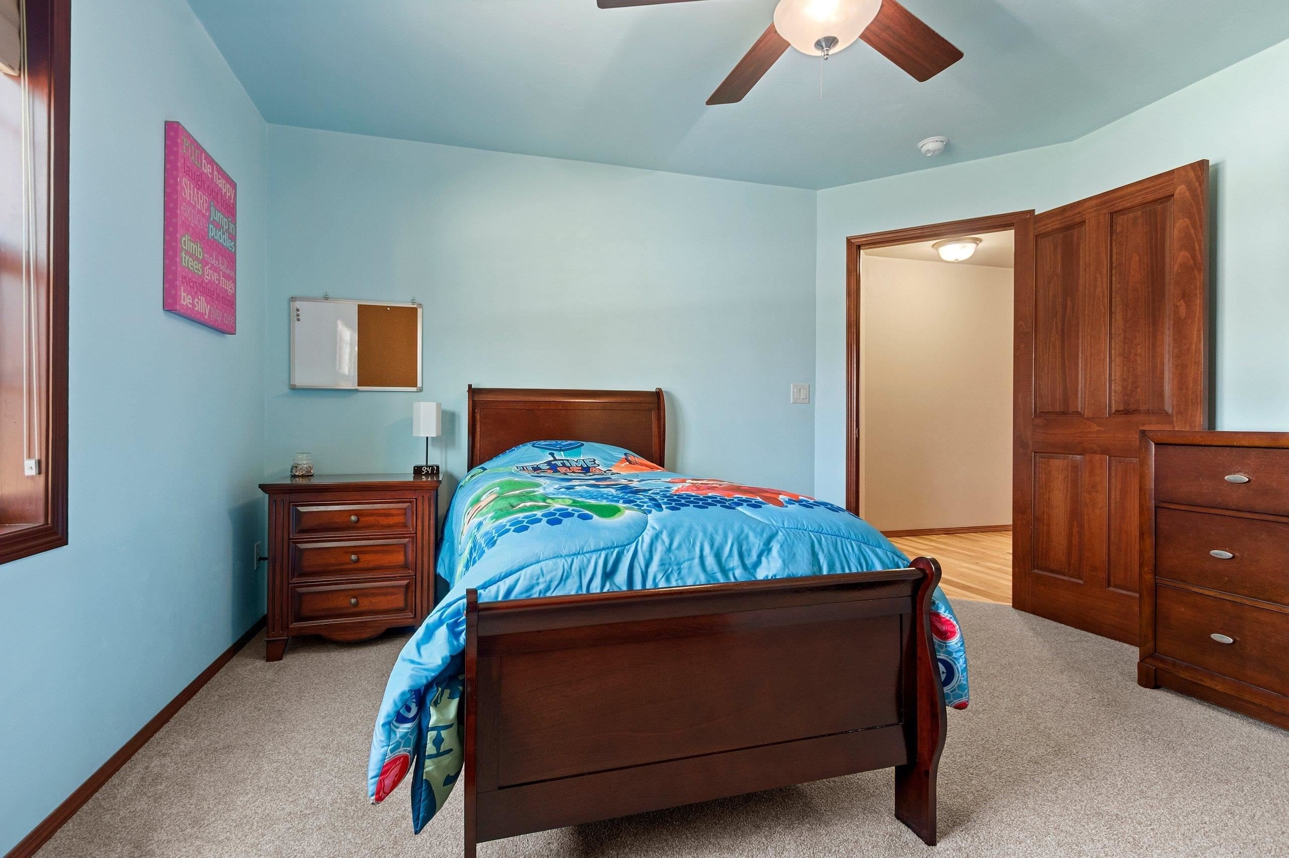 DE PERE, Wisconsin, 54115, United States, 5 Bedrooms Bedrooms, ,4 BathroomsBathrooms,Residential,For Sale,2048678