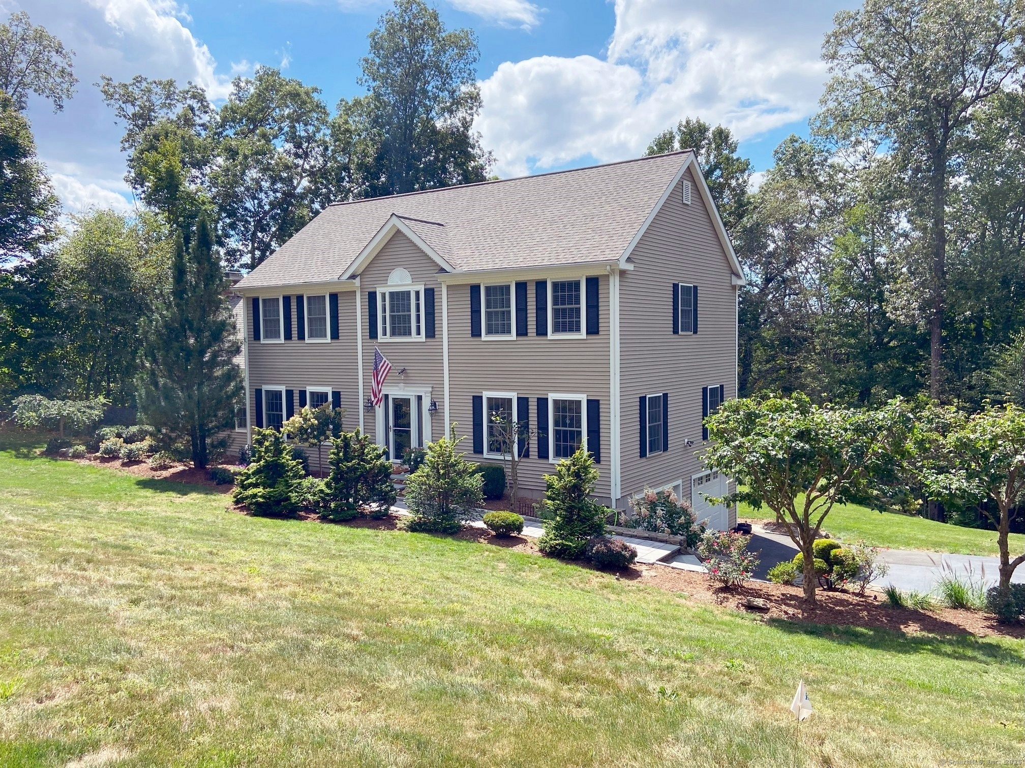 Southbury, Connecticut, 06488, United States, 4 Bedrooms Bedrooms, ,4 BathroomsBathrooms,Residential,For Sale,1932401