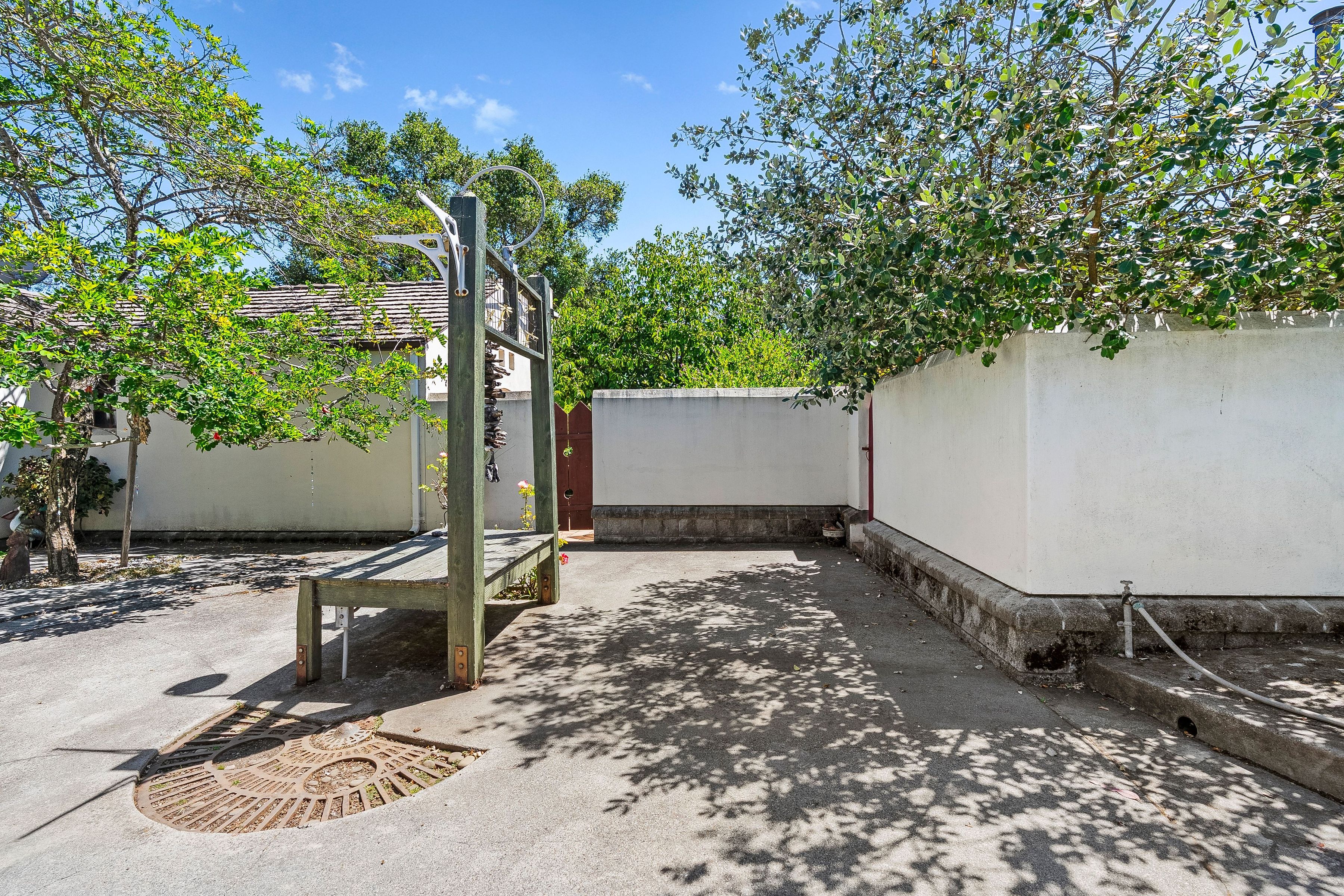  5492 Silver Birch Lane - 物件實景