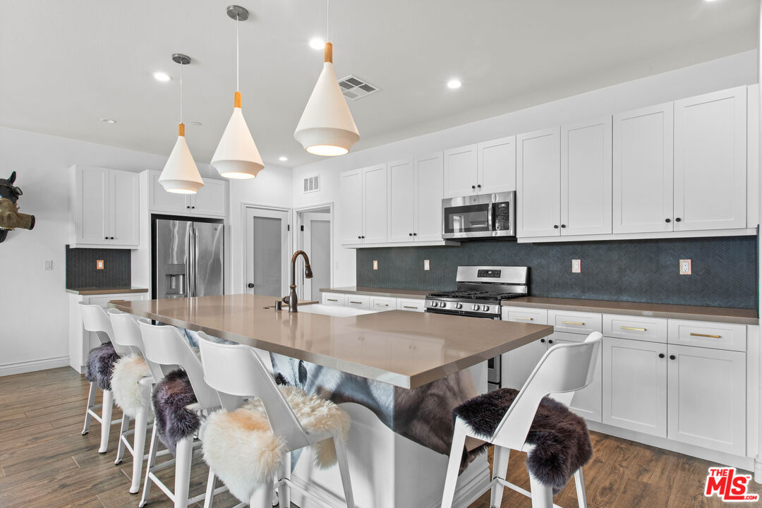 Indio, California, 92201, United States, 2 Bedrooms Bedrooms, ,2 BathroomsBathrooms,Residential,For Sale,2001996