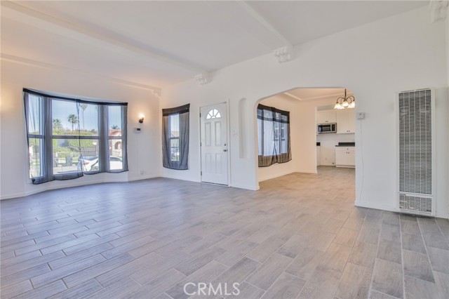 Los Angeles, California, 90047, United States, 5 Bedrooms Bedrooms, ,Residential,For Sale,2009243