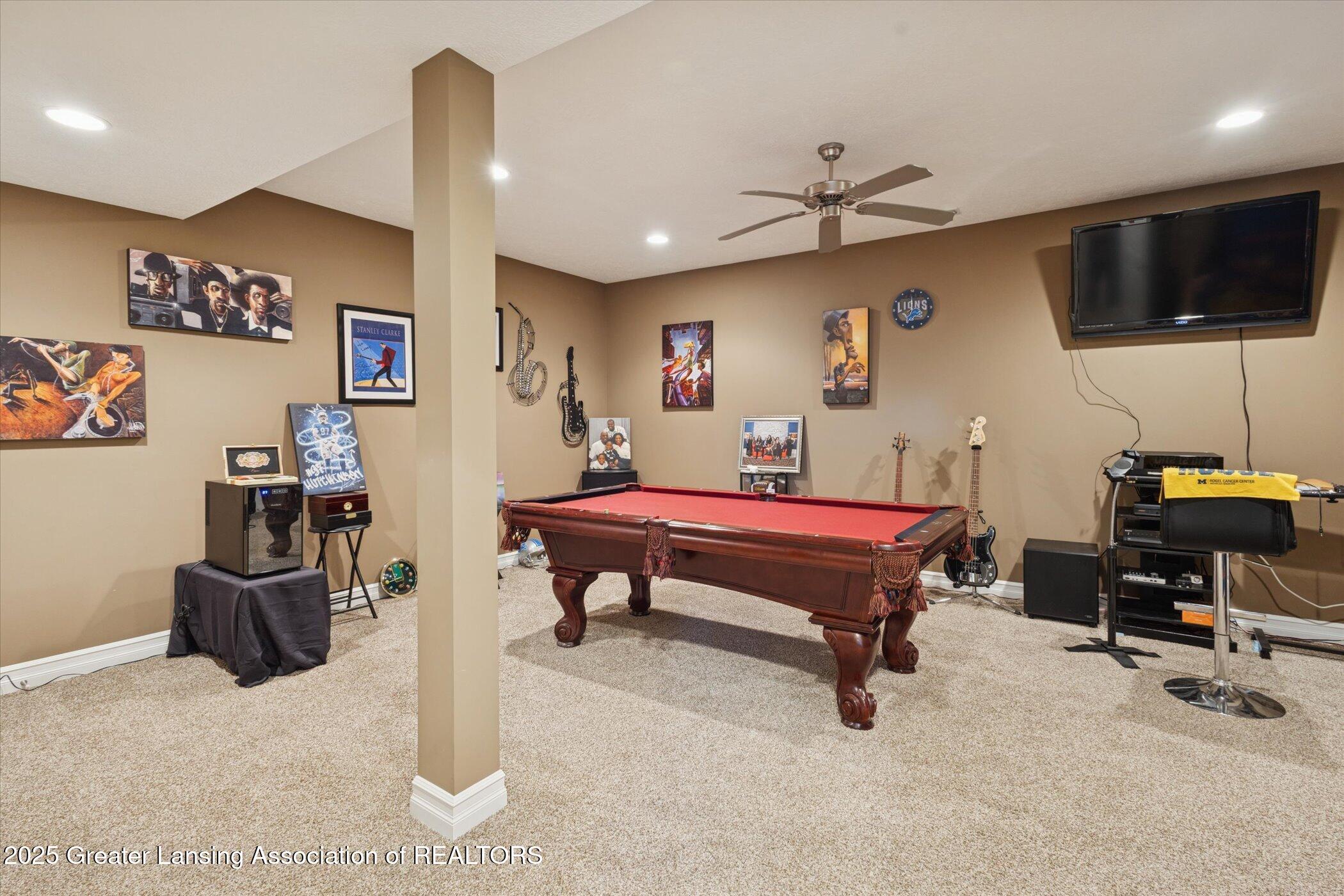 Okemos, Michigan, 48864, United States, 4 Bedrooms Bedrooms, ,4 BathroomsBathrooms,Residential,For Sale,1992112