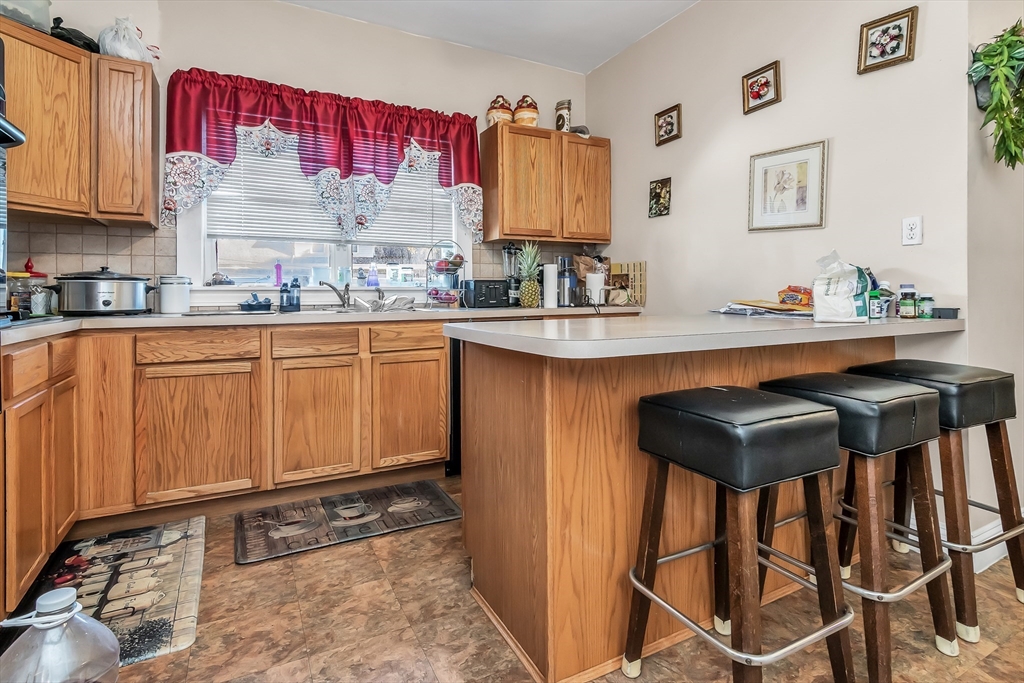 Revere, Massachusetts, 02151, United States, 5 Bedrooms Bedrooms, ,3 BathroomsBathrooms,Residential,For Sale,1935467