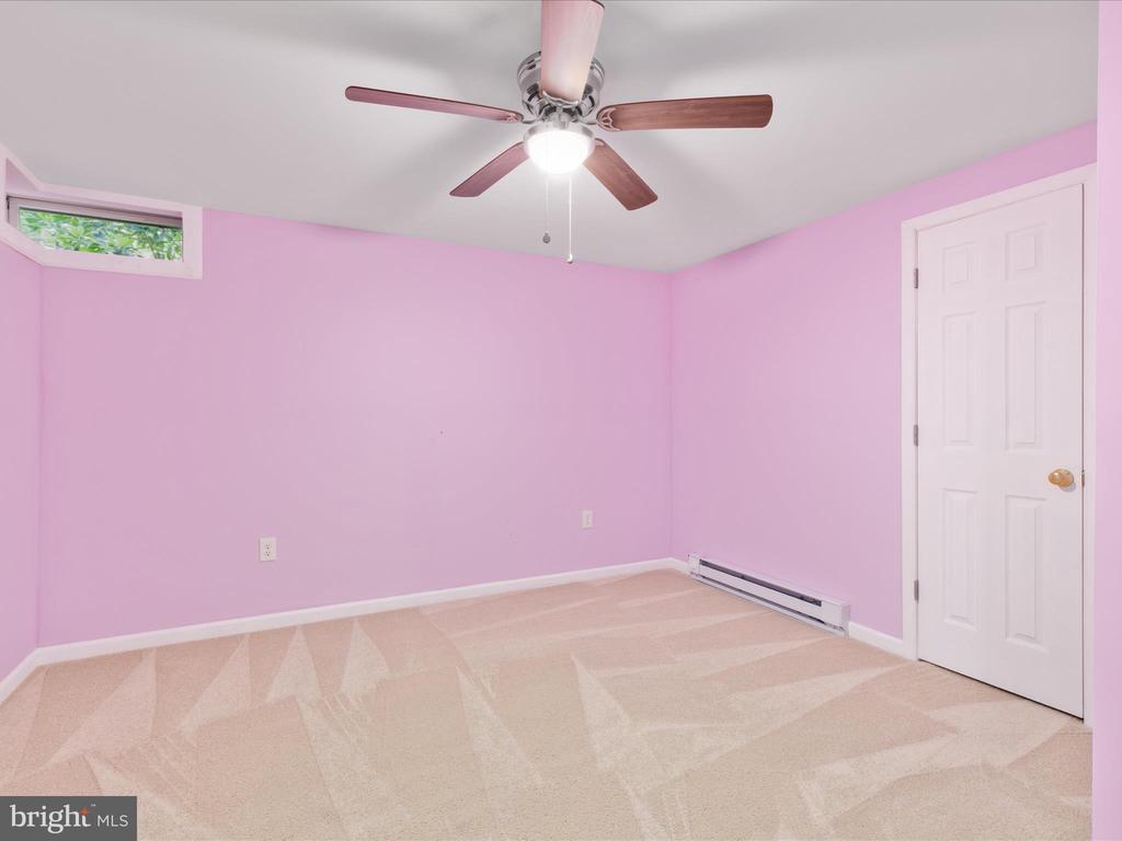 Leesburg, Virginia, 20176, United States, ,Residential,For Sale,1915866
