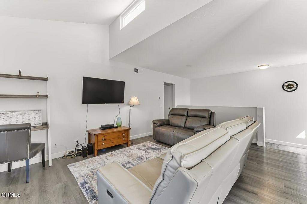 Ventura, California, 93003, United States, 2 Bedrooms Bedrooms, ,1 BathroomBathrooms,Residential,For Sale,1957237