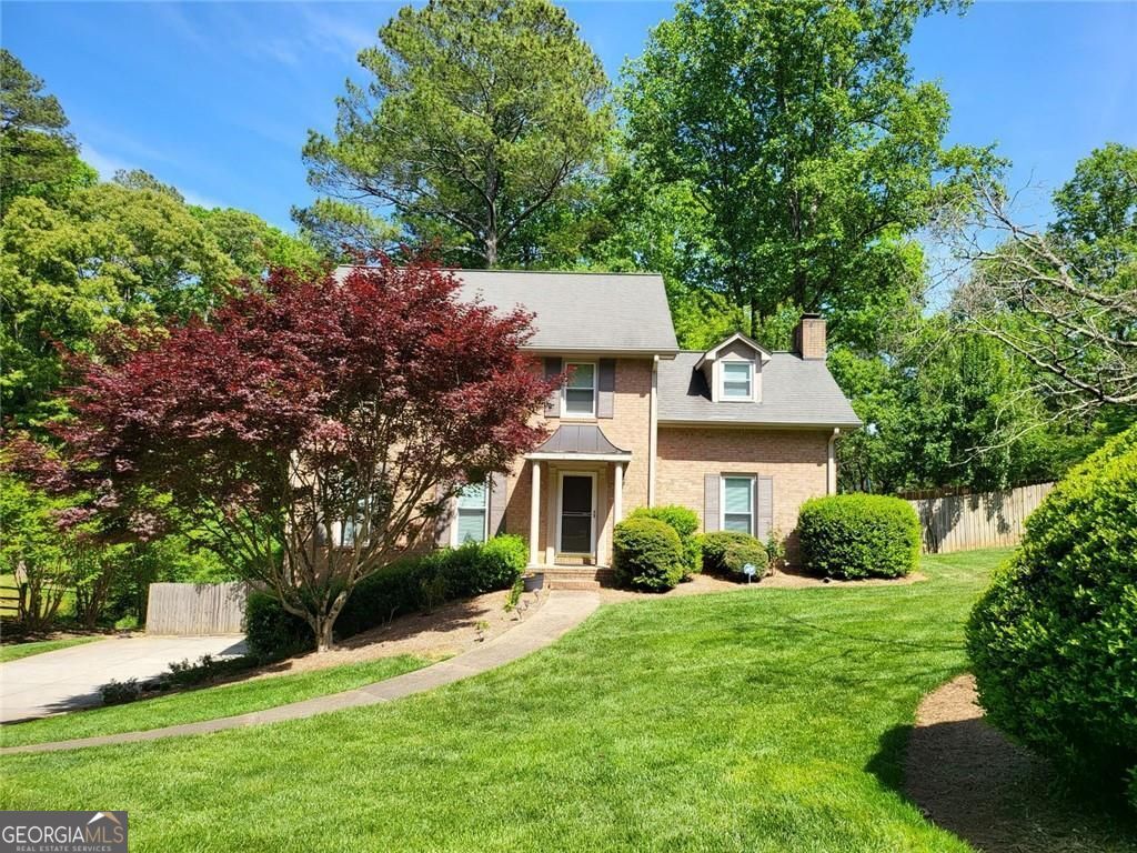 Roswell, Georgia, 30075, United States, 4 Bedrooms Bedrooms, ,3 BathroomsBathrooms,Residential,For Sale,2041114