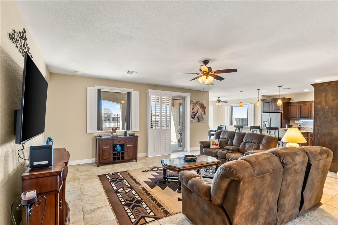 Bullhead City, Arizona, 86429, United States, 3 Bedrooms Bedrooms, ,1 BathroomBathrooms,Residential,For Sale,1948119