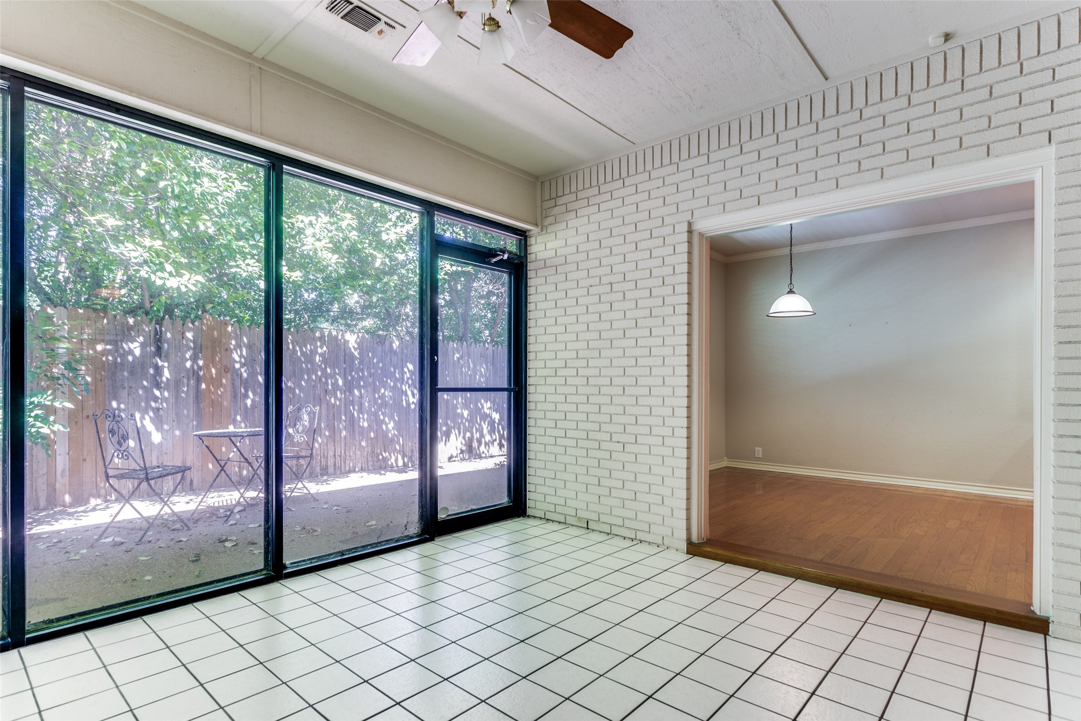 Fort Worth, Texas, 76109, United States, 3 Bedrooms Bedrooms, ,2 BathroomsBathrooms,Residential,For Sale,1918237