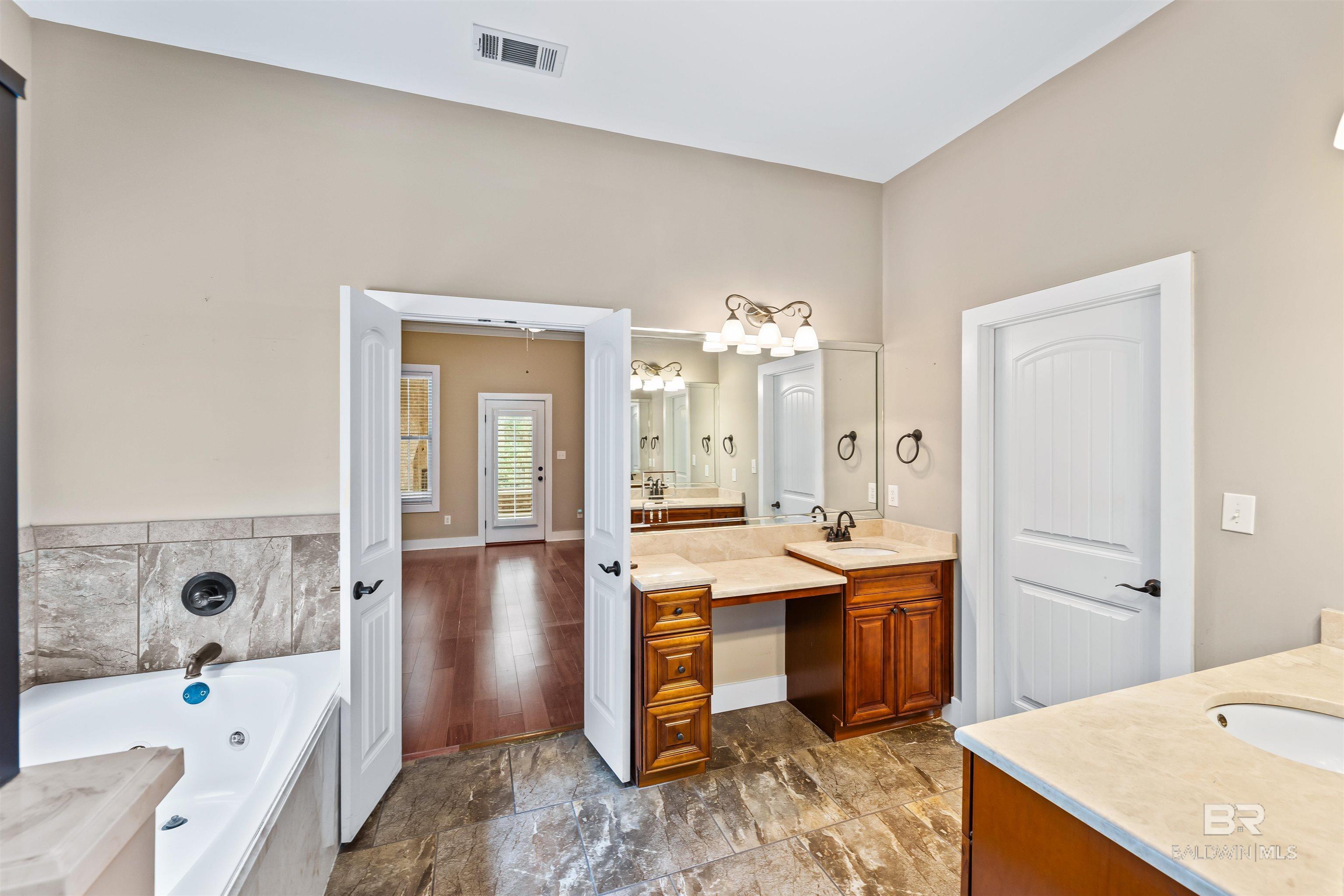 Spanish Fort, Alabama, 36527, United States, 4 Bedrooms Bedrooms, ,3 BathroomsBathrooms,Residential,For Sale,1998319