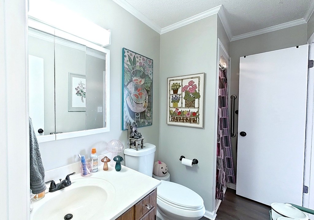 Bainbridge, Georgia, 39817, United States, 4 Bedrooms Bedrooms, ,4 BathroomsBathrooms,Residential,For Sale,1988533