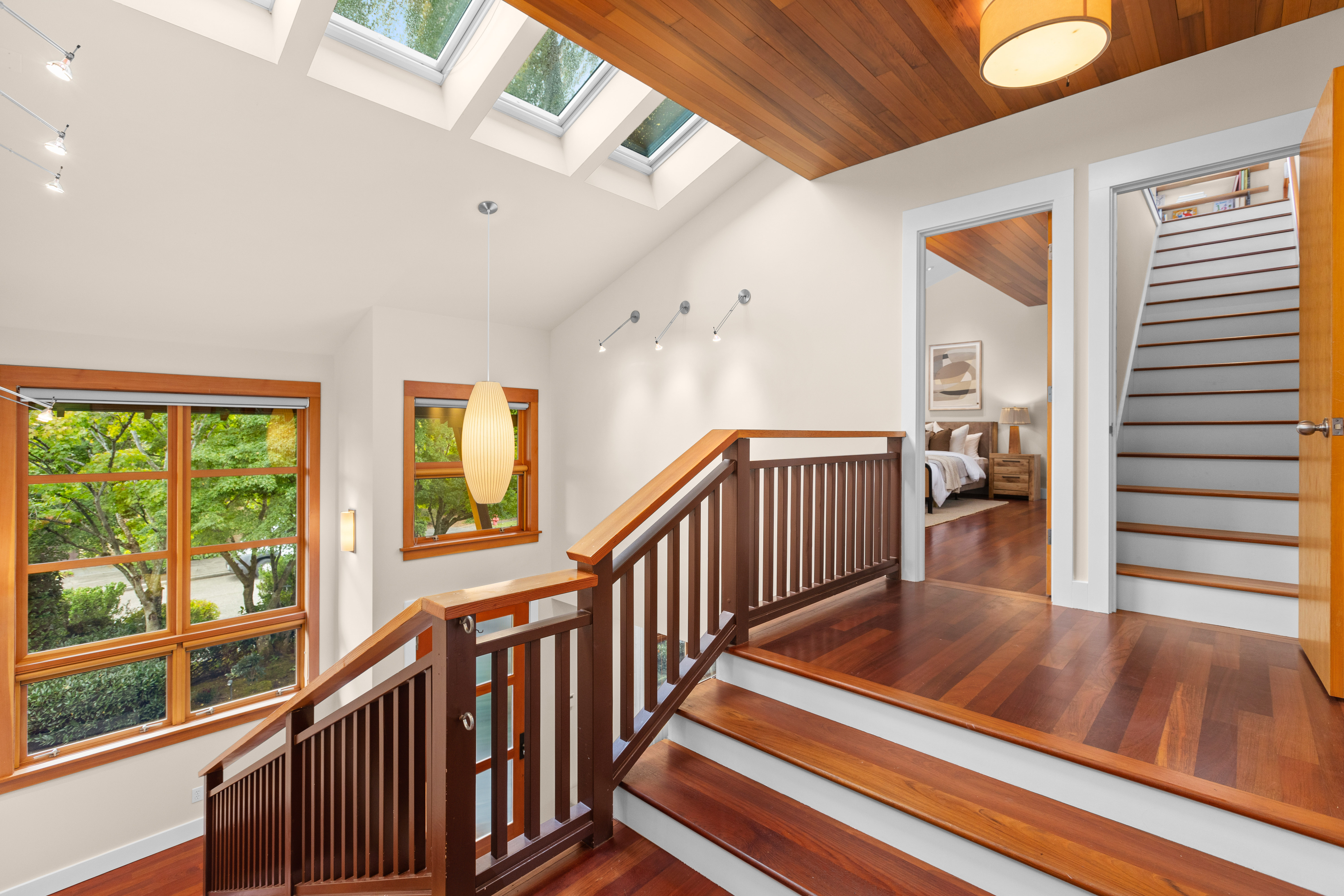  2223 39th Ave E, Seattle, WA 98112 - 物件實景