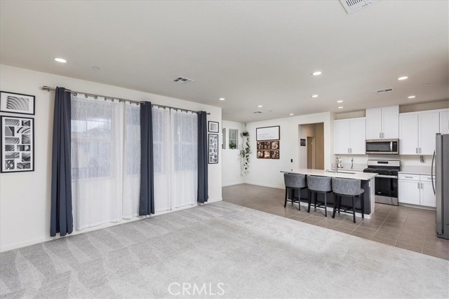 Fontana, California, 92336, United States, 3 Bedrooms Bedrooms, ,2 BathroomsBathrooms,Residential,For Sale,1931875