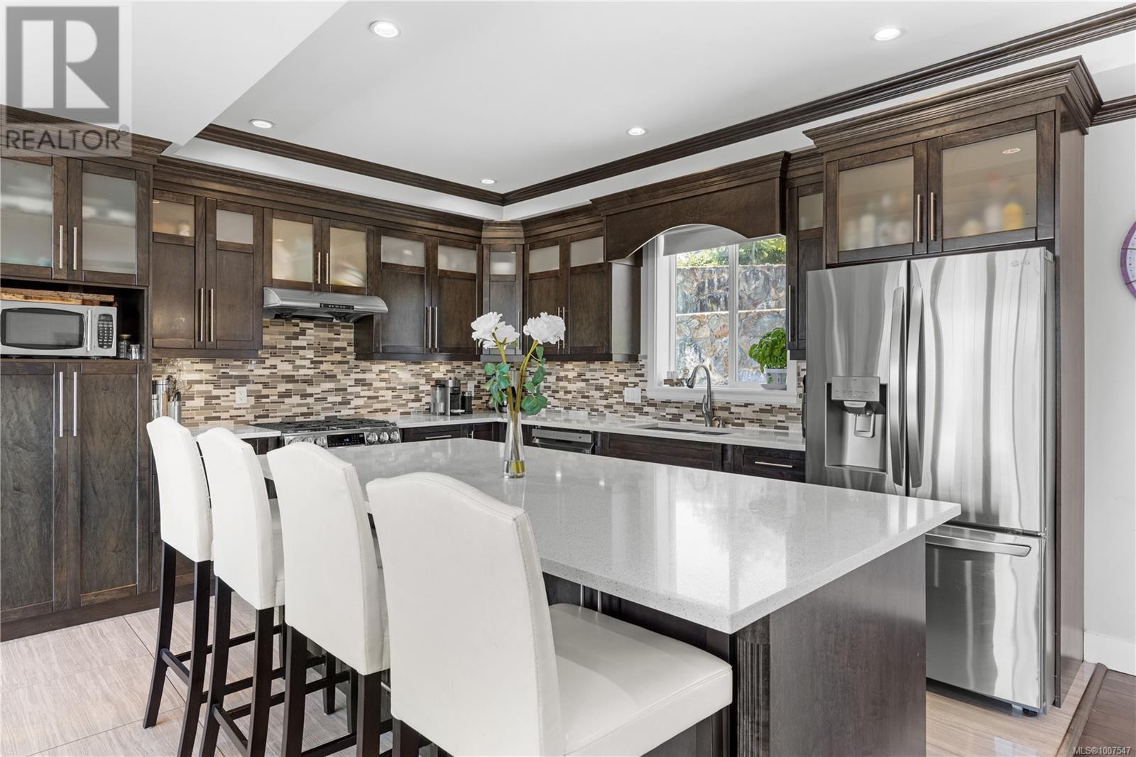 LANGFORD, British Columbia, V9B 0L2, CA, 5 Bedrooms Bedrooms, ,5 BathroomsBathrooms,Residential,For Sale,1896938