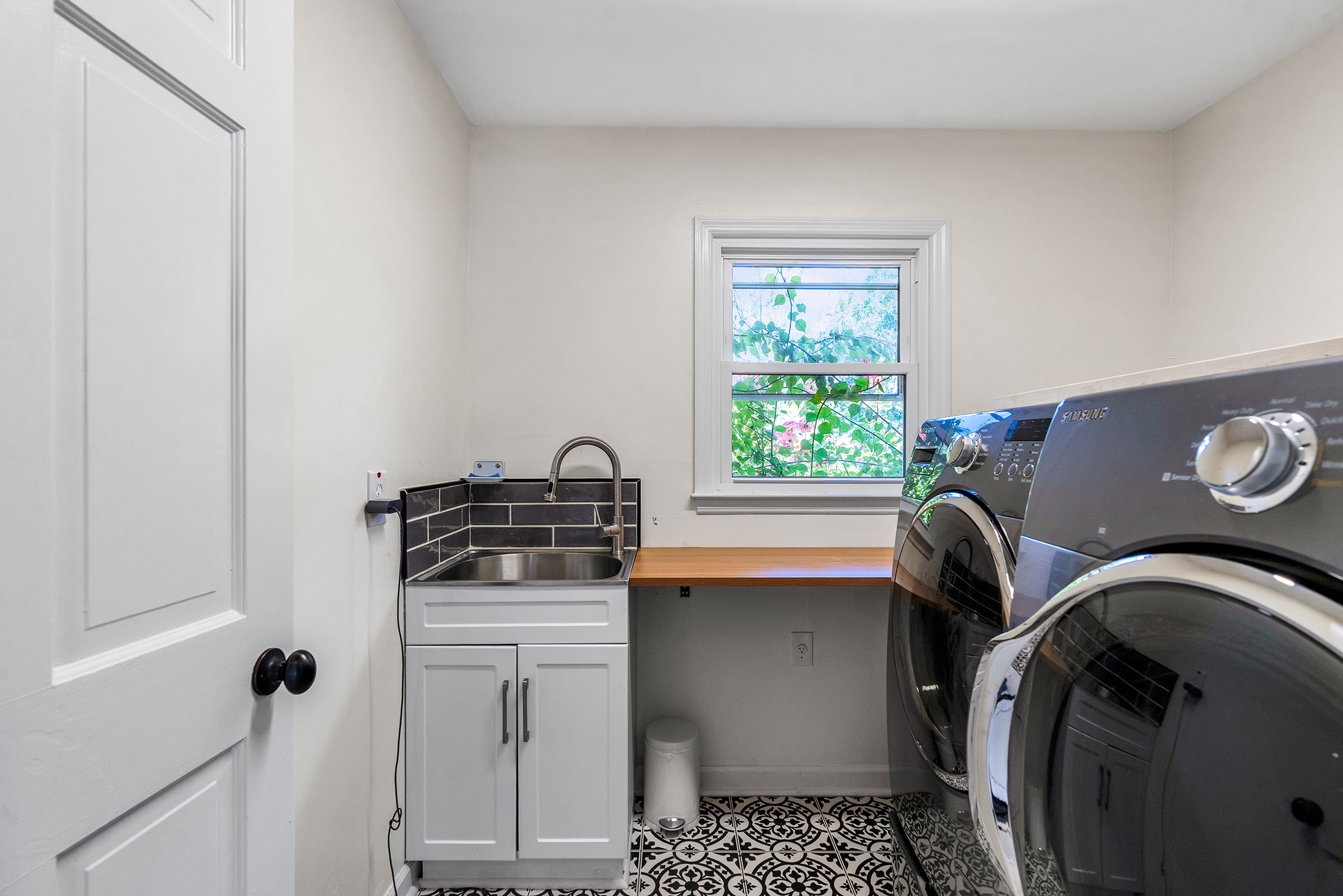  Charming Brick Home on Peaceful Cul-de-sac in the Heart of Historic Vinings - 物件實景