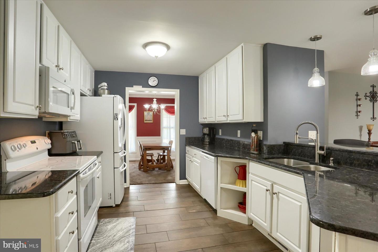 Harrisburg, Pennsylvania, 17111, United States, 4 Bedrooms Bedrooms, ,4 BathroomsBathrooms,Residential,For Sale,1958144