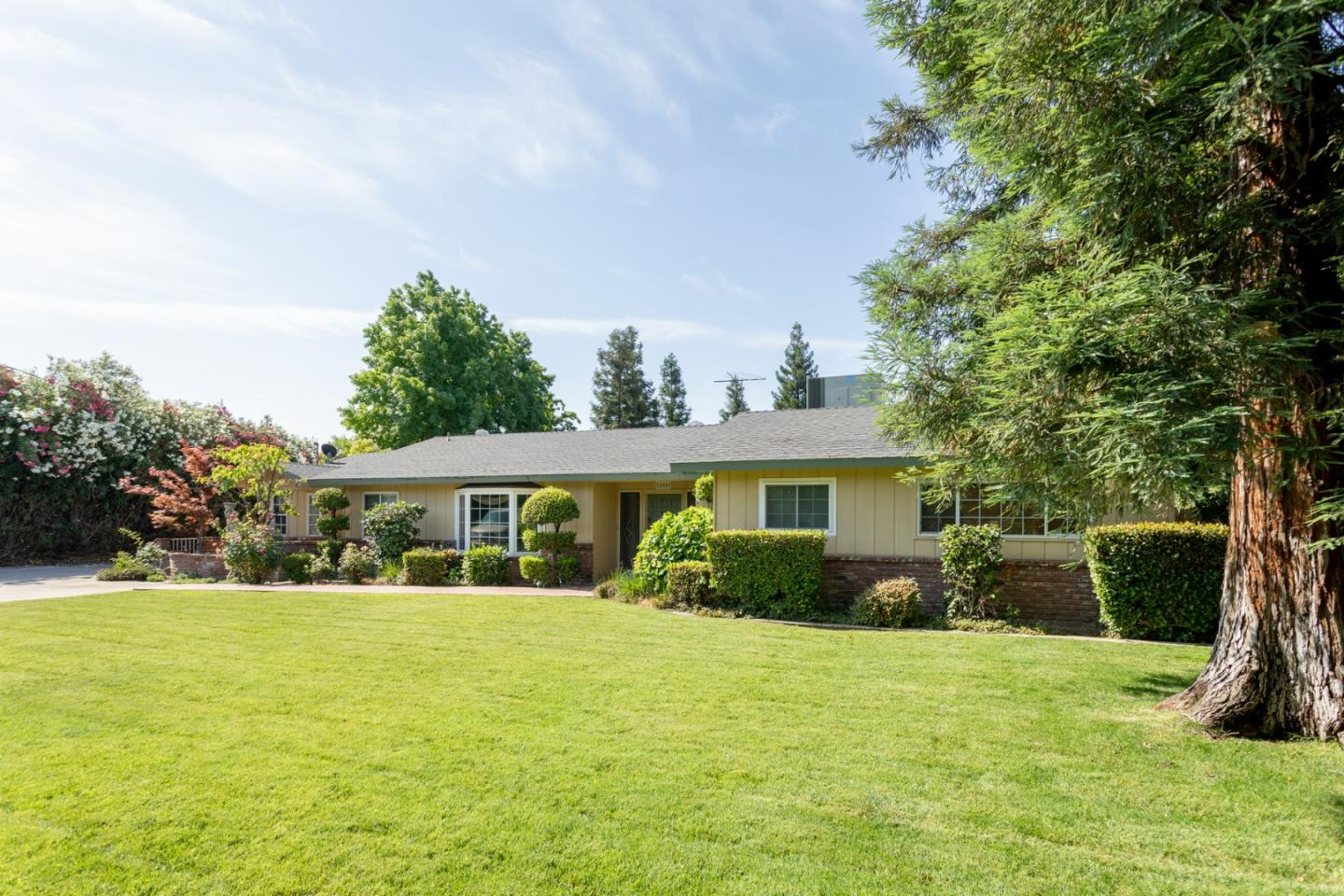 Clovis, California, 93611, United States, 4 Bedrooms Bedrooms, ,2 BathroomsBathrooms,Residential,For Sale,1907507