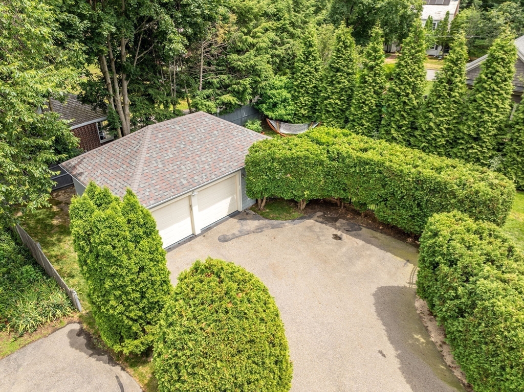 Newton, Massachusetts, 02468, United States, 5 Bedrooms Bedrooms, ,4 BathroomsBathrooms,Residential,For Sale,1942164