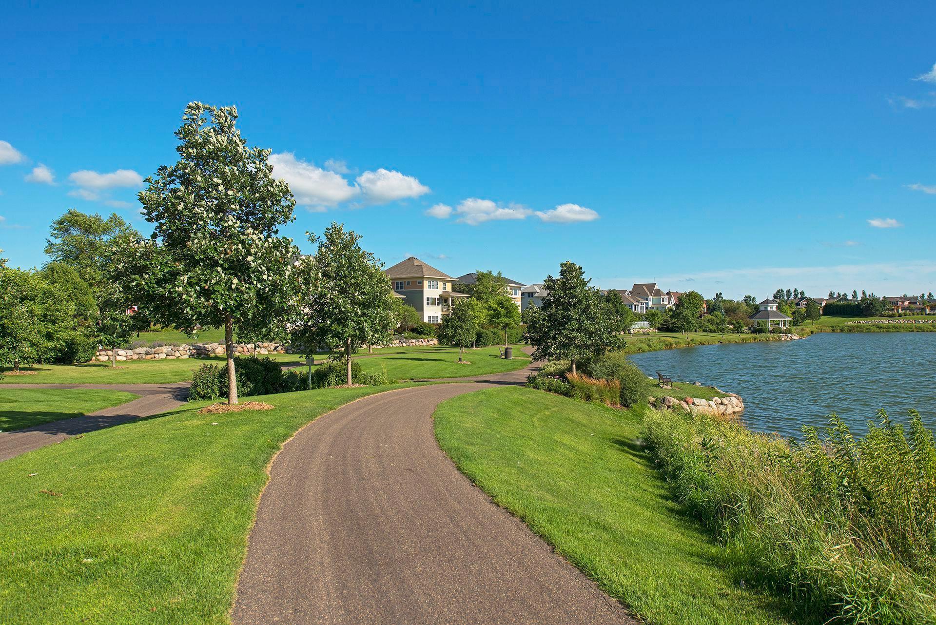 Lakeville, Minnesota, 55044, United States, 3 Bedrooms Bedrooms, ,2 BathroomsBathrooms,Residential,For Sale,1971412