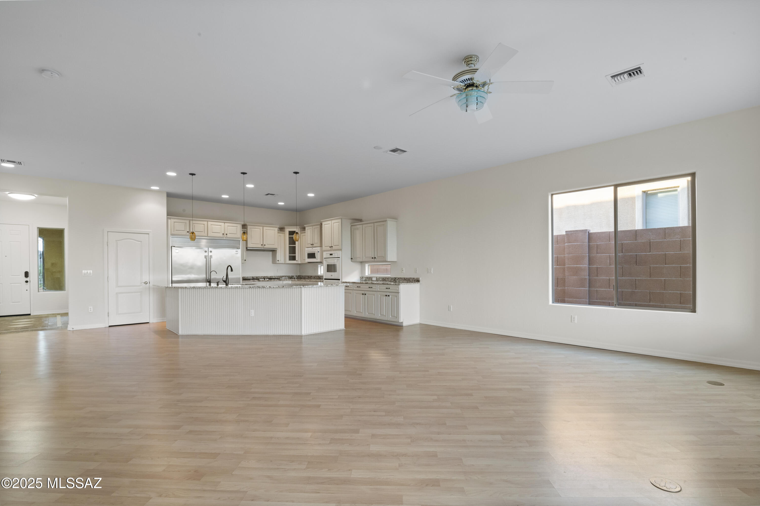 Marana, Arizona, 85658, United States, 3 Bedrooms Bedrooms, ,3 BathroomsBathrooms,Residential,For Sale,1926095