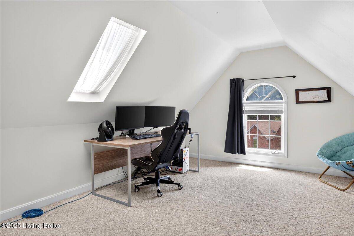 Louisville, Kentucky, 40214, United States, 4 Bedrooms Bedrooms, ,4 BathroomsBathrooms,Residential,For Sale,1911574