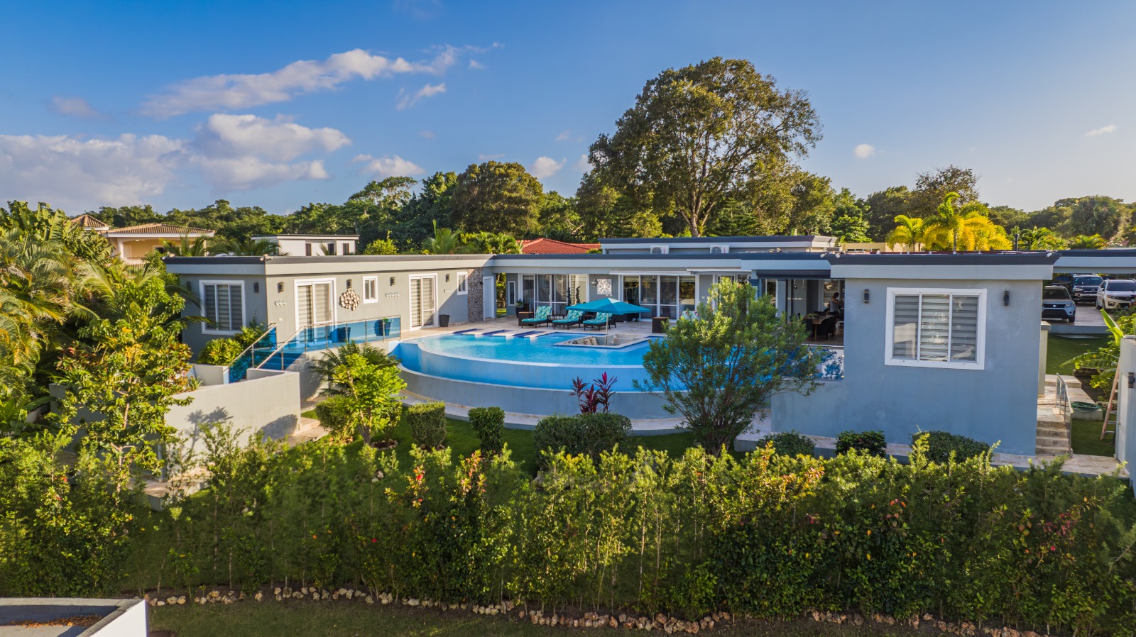 Sosua, DO, 5 Bedrooms Bedrooms, ,7 BathroomsBathrooms,Residential,For Sale,1613417