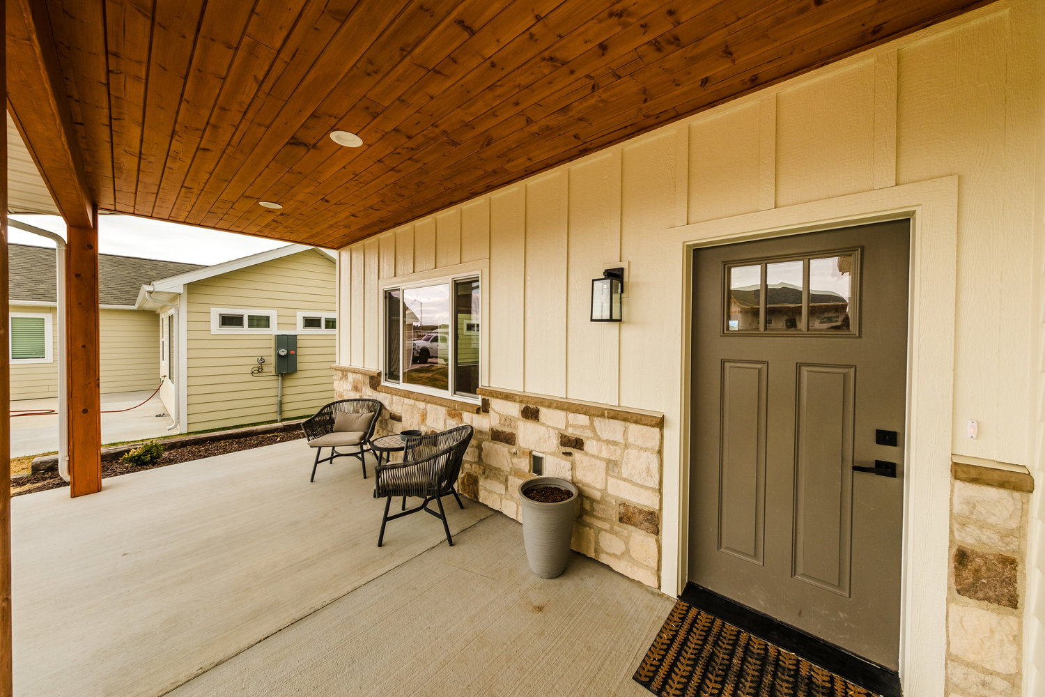 Ranchester, Wyoming, 82839, United States, 4 Bedrooms Bedrooms, ,3 BathroomsBathrooms,Residential,For Sale,1990445