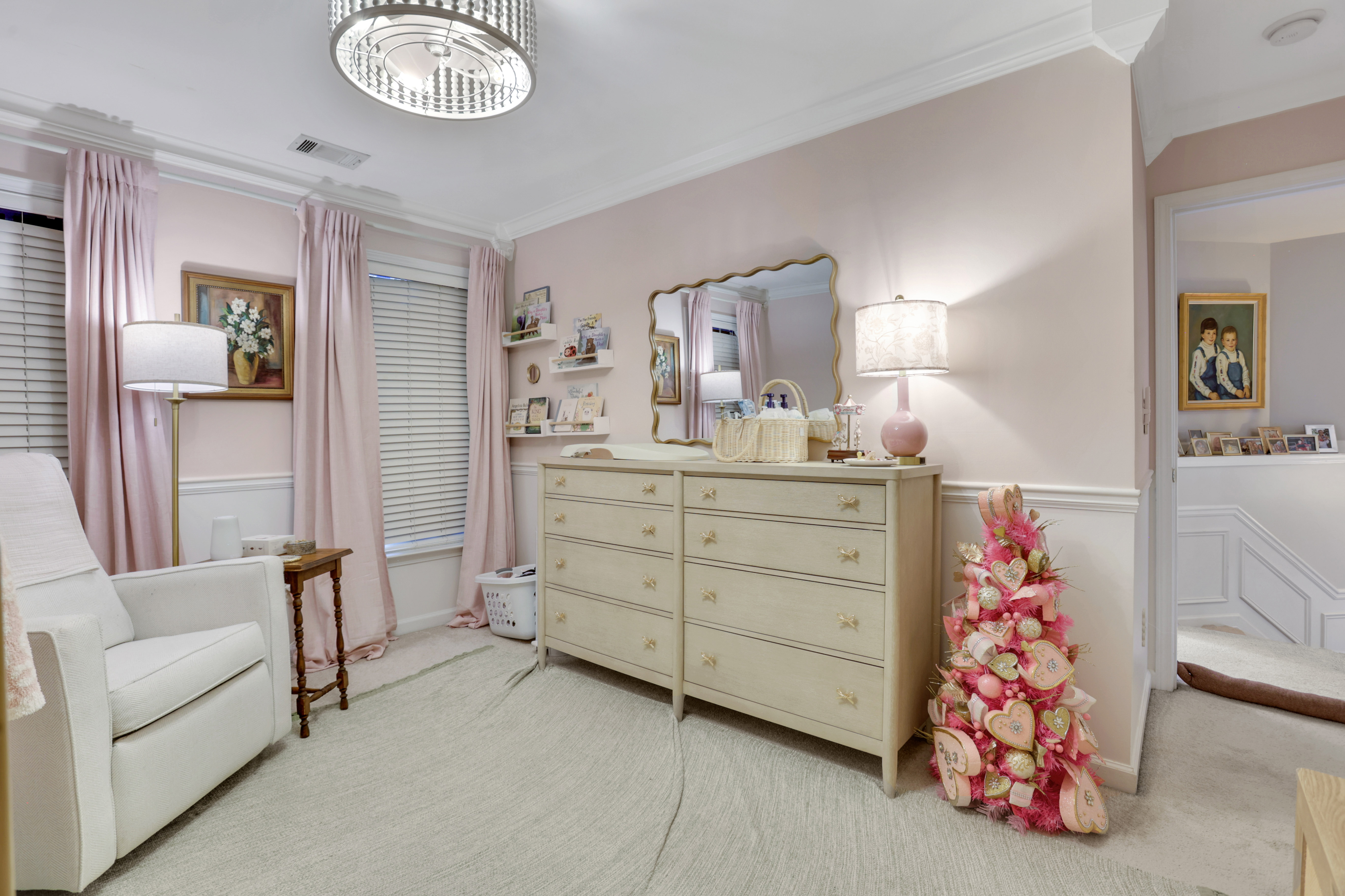  Charming Townhome in Desirable Area - 物件實景