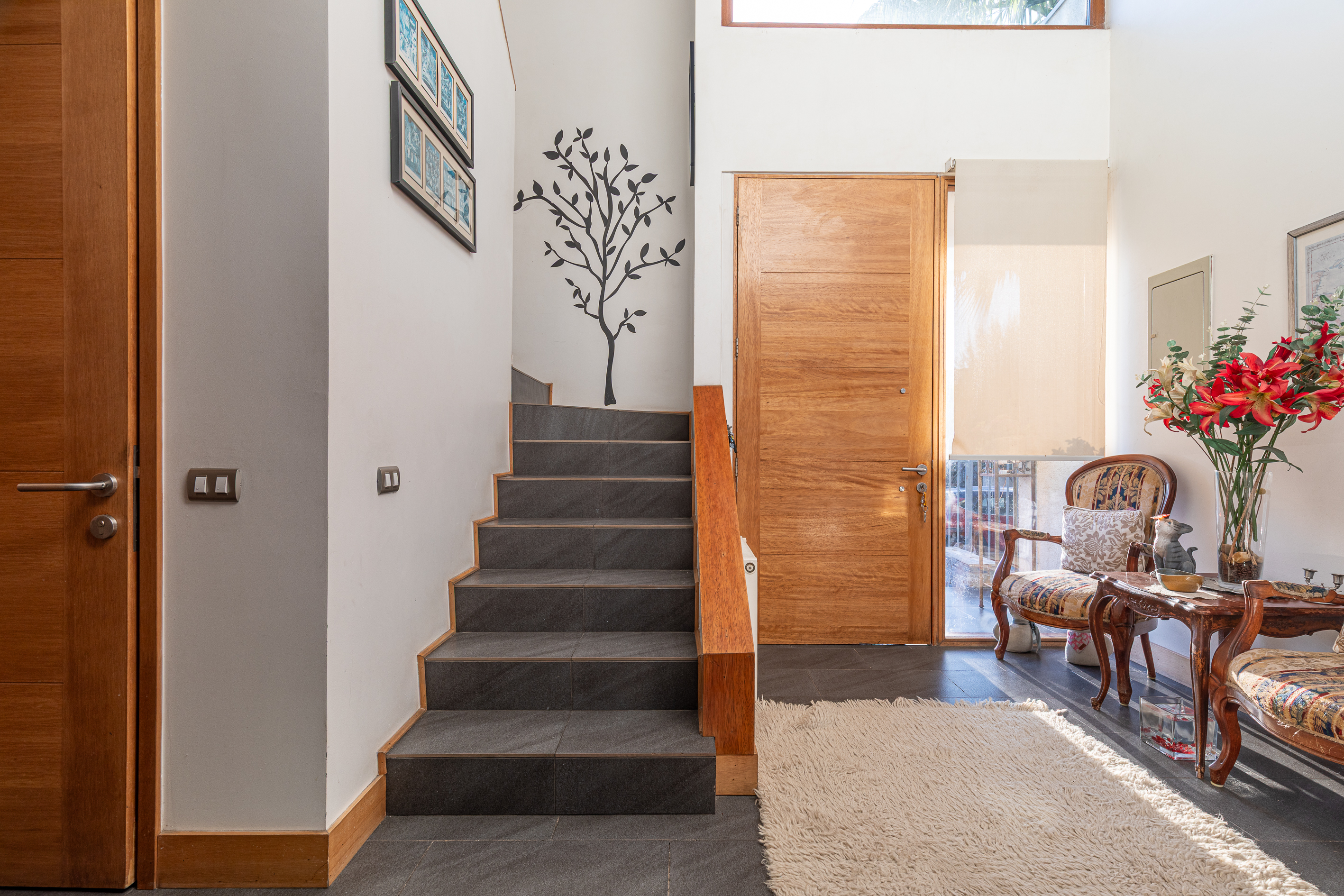  4-Bedroom Home in a Well-Established Gated Community - 物件實景