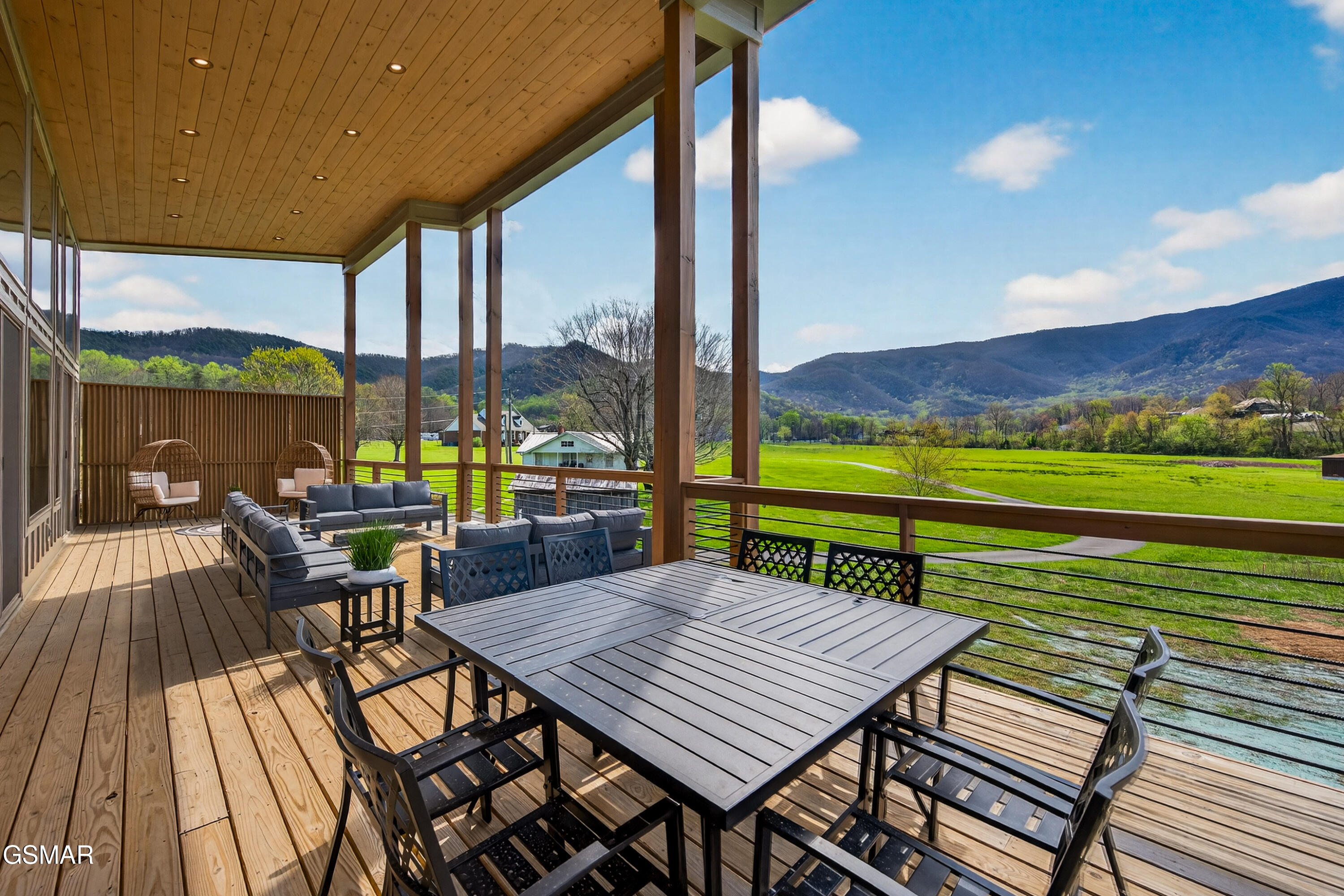 Sevierville, Tennessee, 37862, United States, 5 Bedrooms Bedrooms, ,7 BathroomsBathrooms,Residential,For Sale,2035739