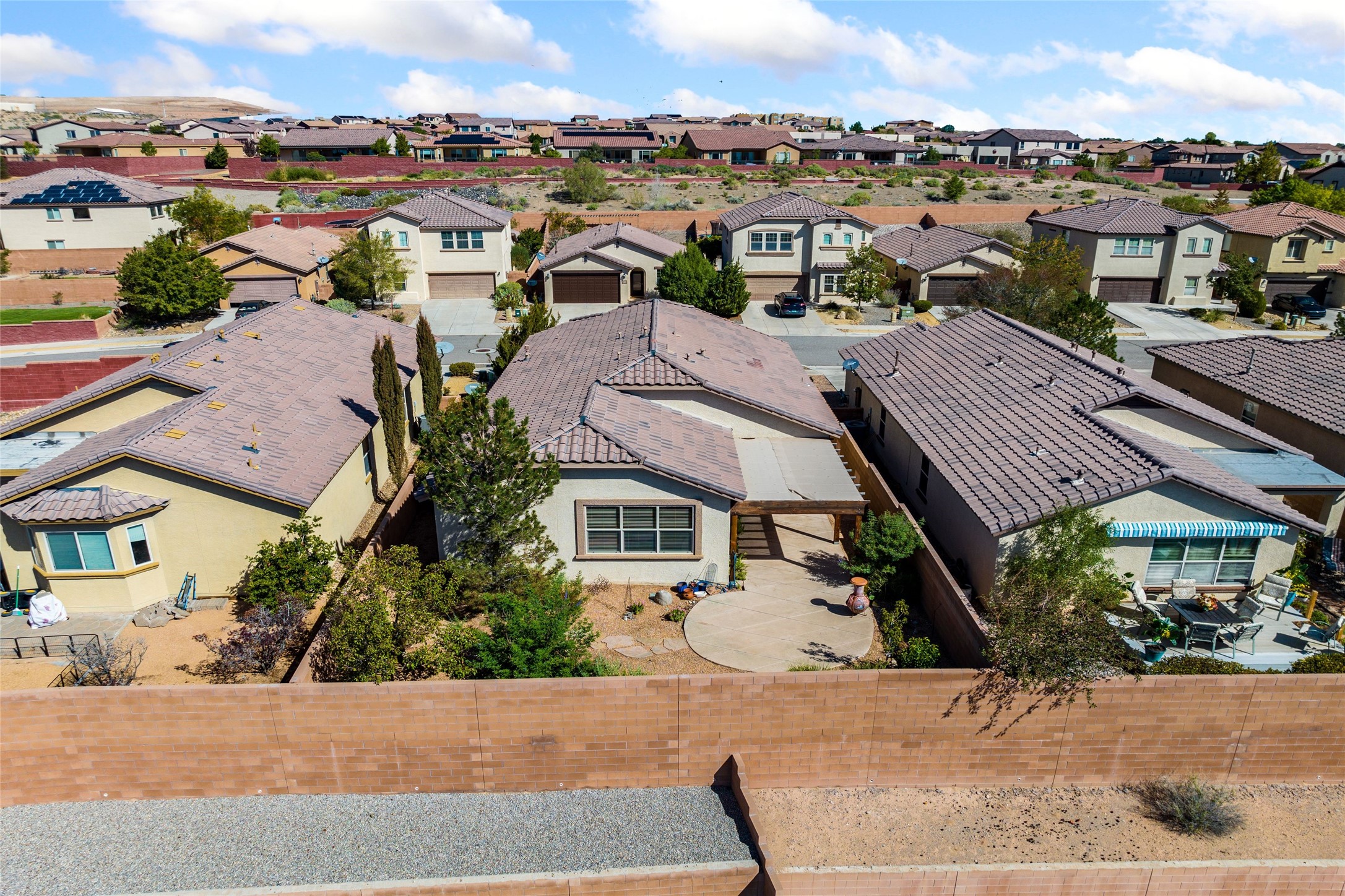  4010 Sierra Alta Ave NE - 物件實景