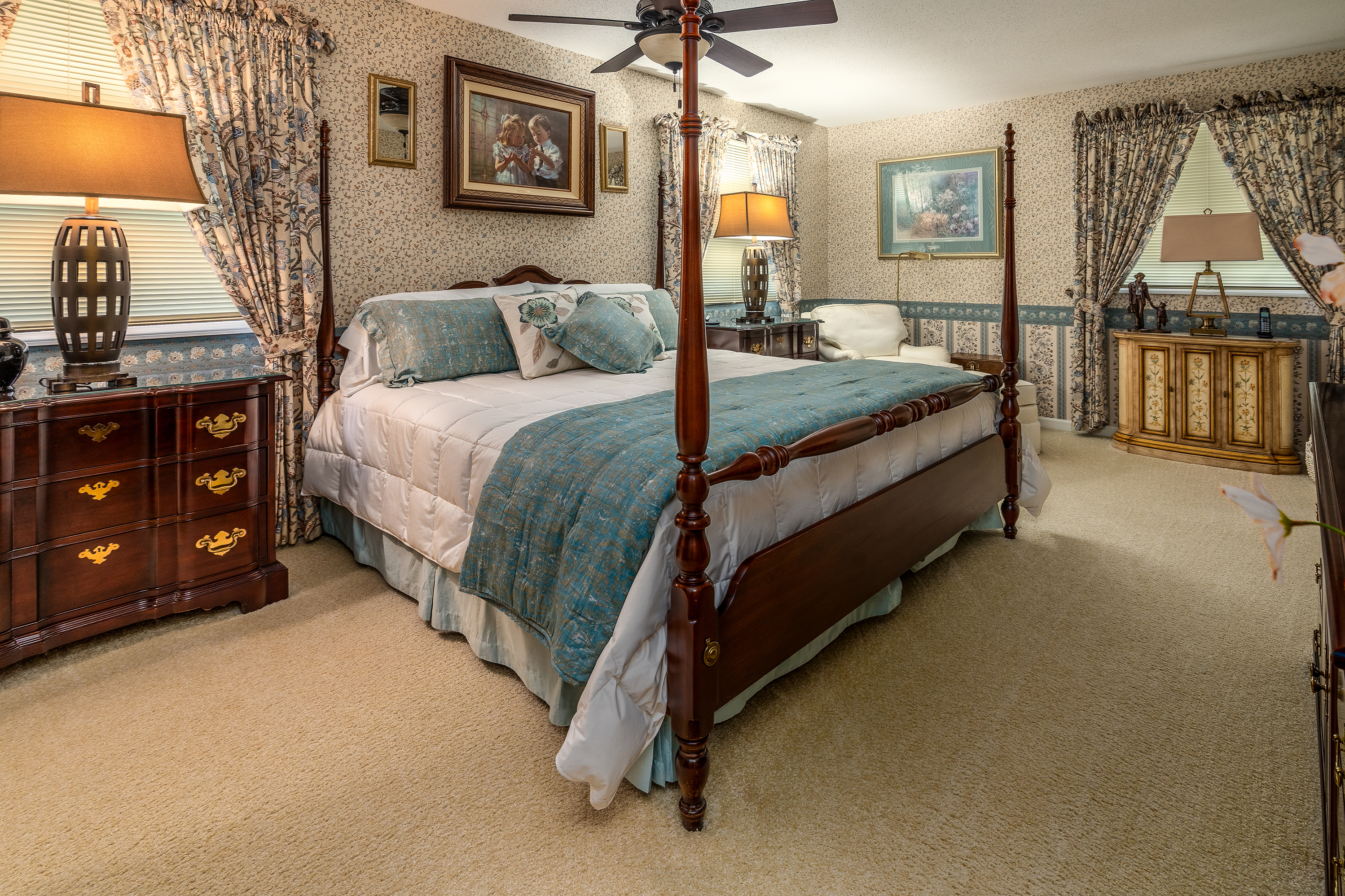 Marion, Illinois, 62959, United States, 7 Bedrooms Bedrooms, ,7 BathroomsBathrooms,Residential,For Sale,1979062