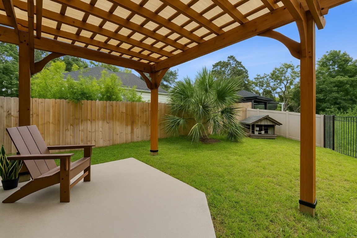 Fernandina Beach, Florida, 32034, United States, 2 Bedrooms Bedrooms, ,2 BathroomsBathrooms,Residential,For Sale,1979520