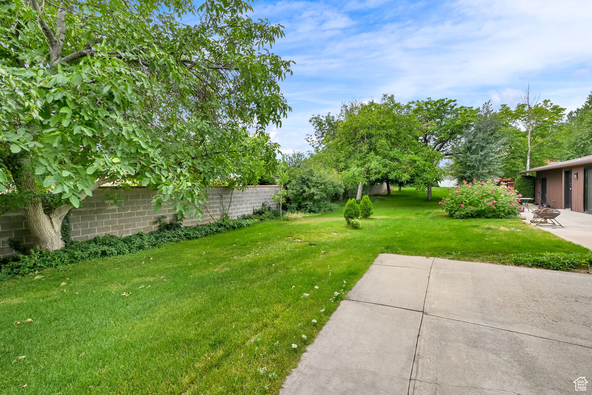 Roy, Utah, 84067, United States, 4 Bedrooms Bedrooms, ,3 BathroomsBathrooms,Residential,For Sale,1906486