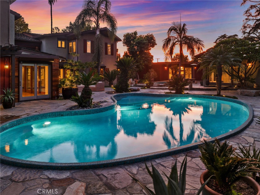 San Marino, California, 91108, United States, 5 Bedrooms Bedrooms, ,6 BathroomsBathrooms,Residential,For Sale,1686890