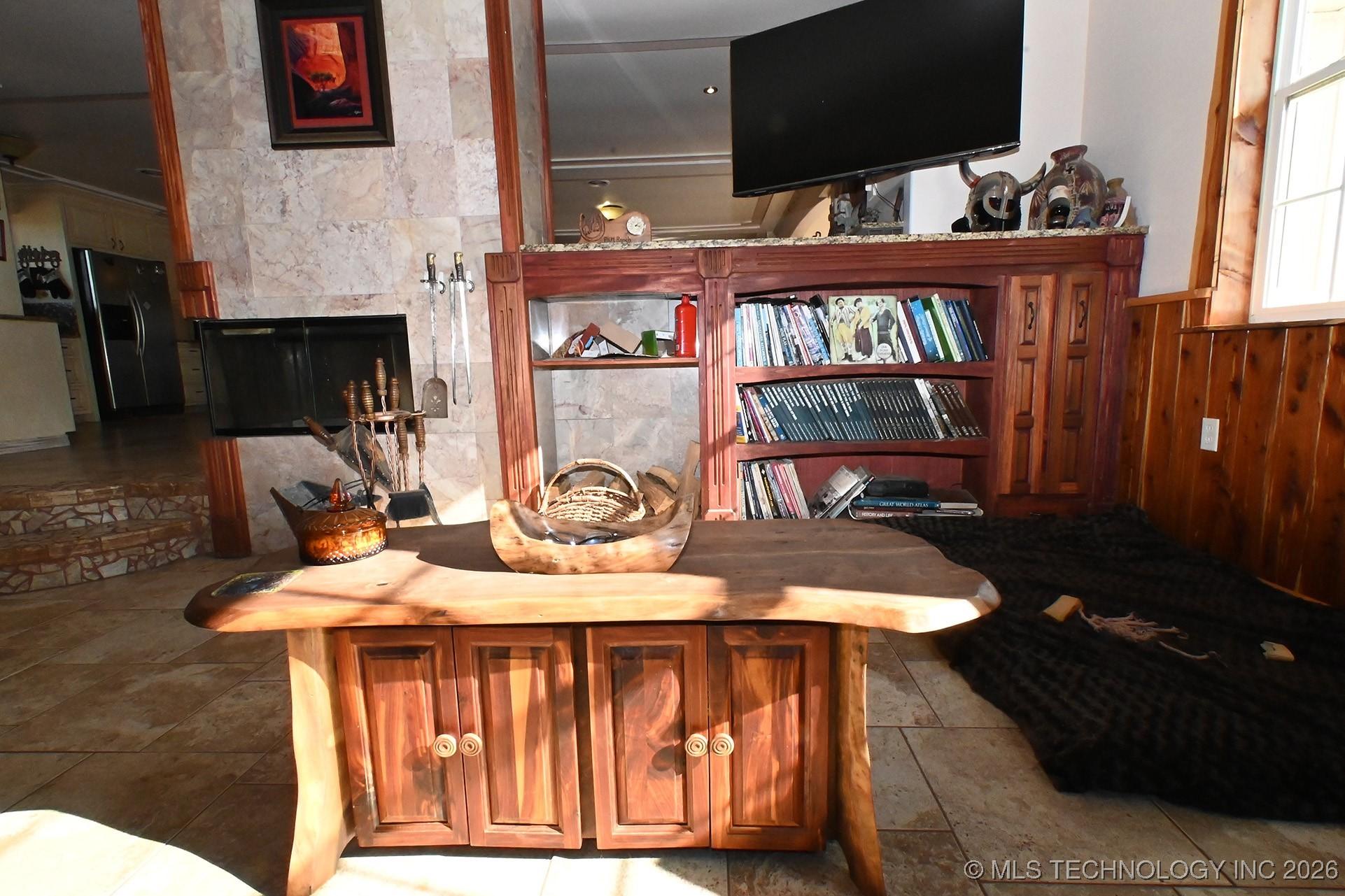 Sallisaw, Oklahoma, 74955, United States, 6 Bedrooms Bedrooms, ,4 BathroomsBathrooms,Residential,For Sale,2009244